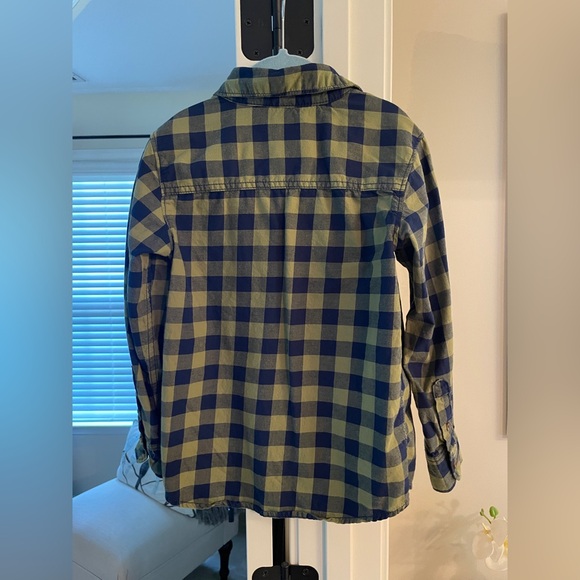 Carter's Boys Long Sleeve Button Down - Size 7 (Bundle for Discount) - Picture 3 of 3